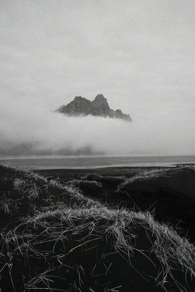 iceland mountains thumbnail